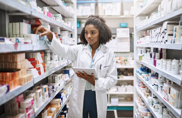 Things you must know when you buy at online pharmacies