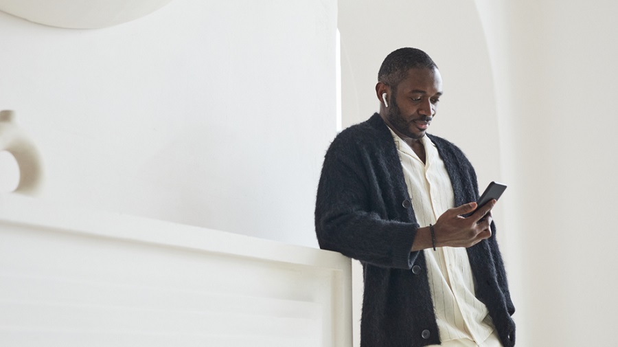 Text Neck: Understand the Signs, Symptoms, and Solutions Text Neck