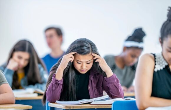 Identifying Early Warning Signs of Suicide in Medical Students