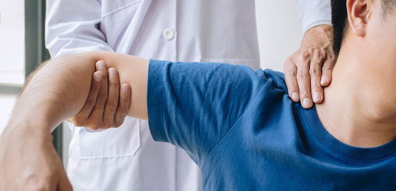 What to Expect When Visiting a Chiropractor for a Sports Injury