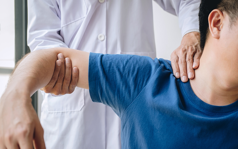 What to Expect When Visiting a Chiropractor for a Sports Injury