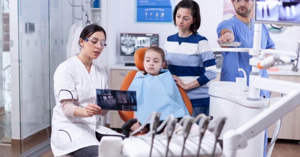 How Family Dentistry Reinforces Oral Health Lessons At Home