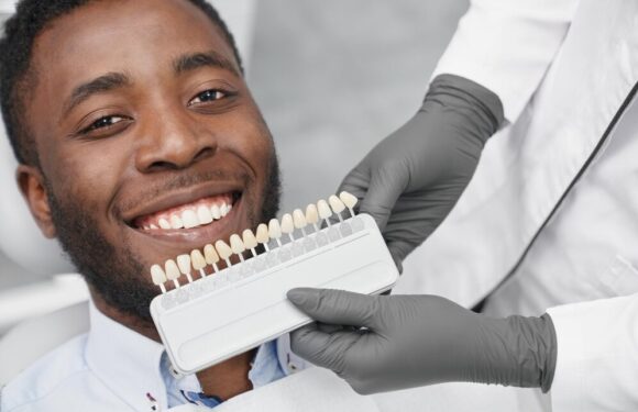 3 Advantages Of Seeing A Specialist For Gum And Implant Care