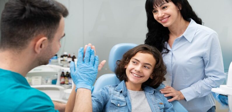 Why Parents Trust Family Dentists For Early Oral Health Guidance