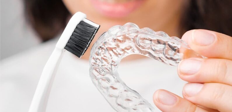 4 Tips For Keeping Clear Aligners Clean And Clear