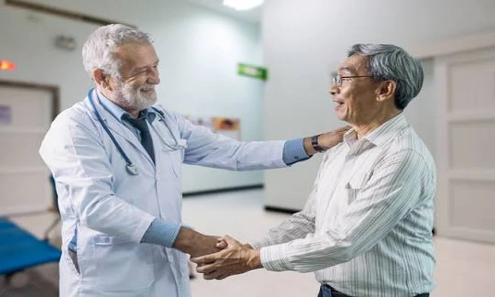 How to Evaluate a Cancer Therapy Center: Credentials, Transparency, Coordination and Red Flags
